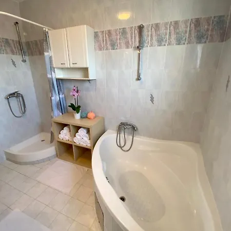 Penthouse Cityview Apartman Pula