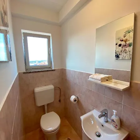 Penthouse Cityview * Пула